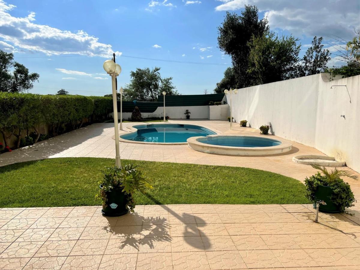 Portimao Classic With Pool By Homing Apartment Alvor Bagian luar foto